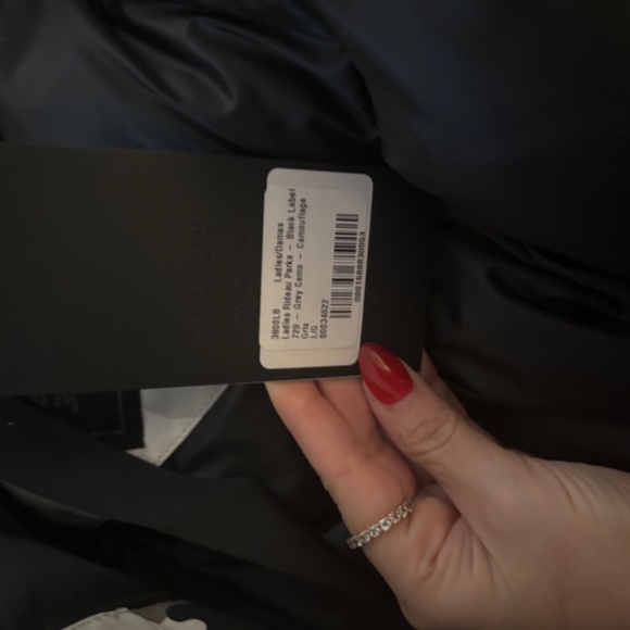 Canada goose jacket brand new - Picture 6 of 6